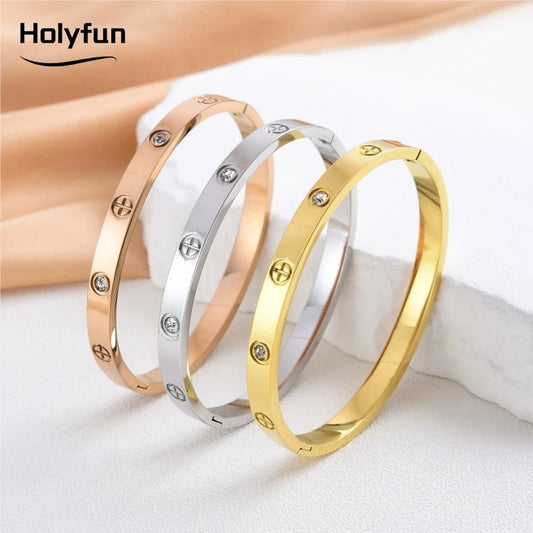 Screw diamond bangle